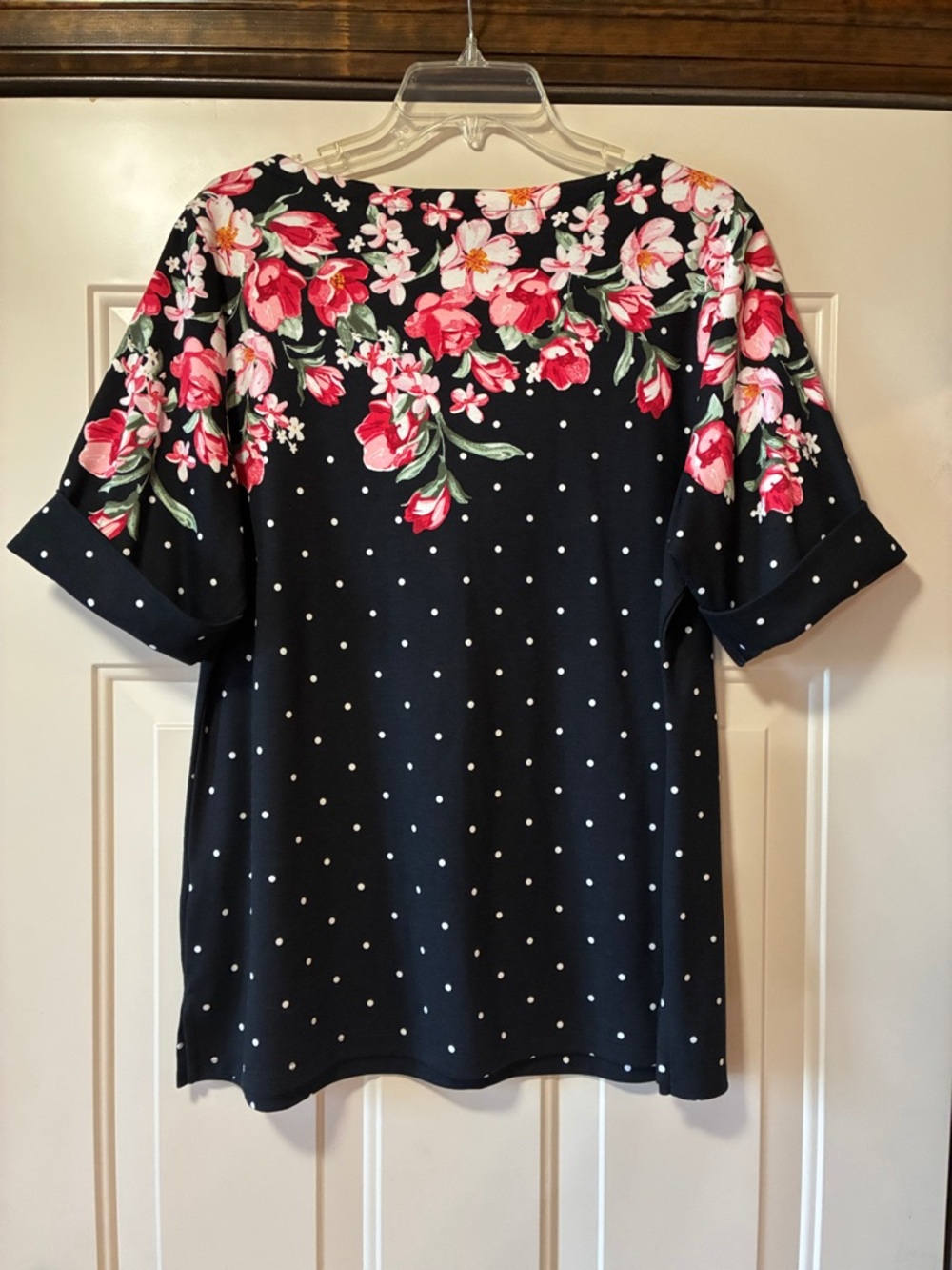 Size 0X (14/16W) Karen Scott Black and White Dot & Pink Floral Top - Picture 10 of 12